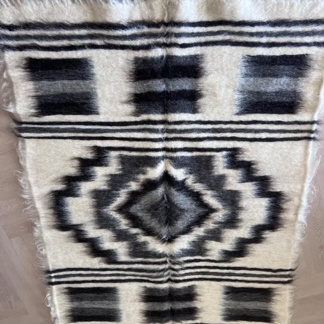 Floorplaid 140x210cm design 2 100%wool